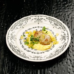 Котлеты из цыпленка с картофельным пюре