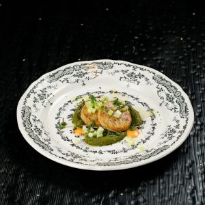 Котлеты из щуки с пюре из зеленого горошка