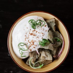 Грузди со сметаной